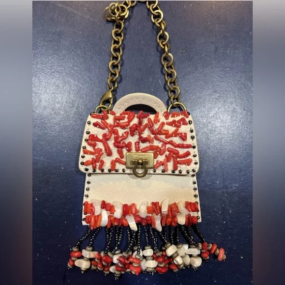 SALVATORE FERRAGAMO Vintage Coral Bead & White Leather Coin Purse +Chain RARE - Picture 2 of 13